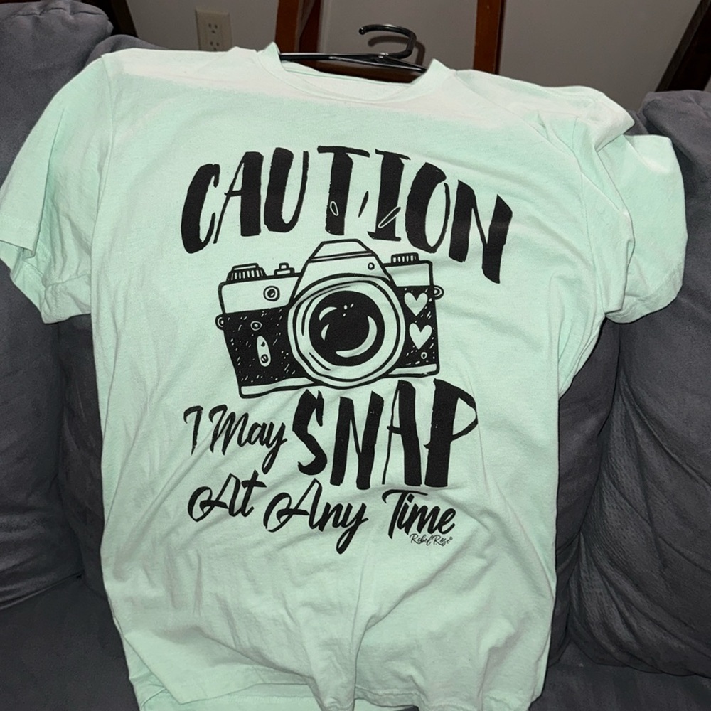 Sea foam camera tee
